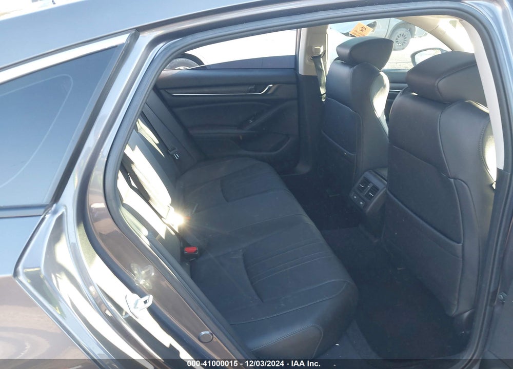 2021 HONDA ACCORD VIN: 1HGCV3F56MA021701