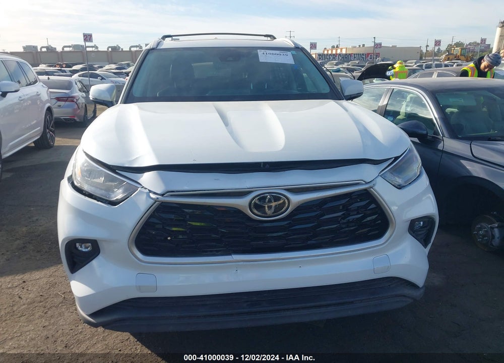 2023 TOYOTA HIGHLANDER XLE VIN: 5TDKDRAH9PS005632
