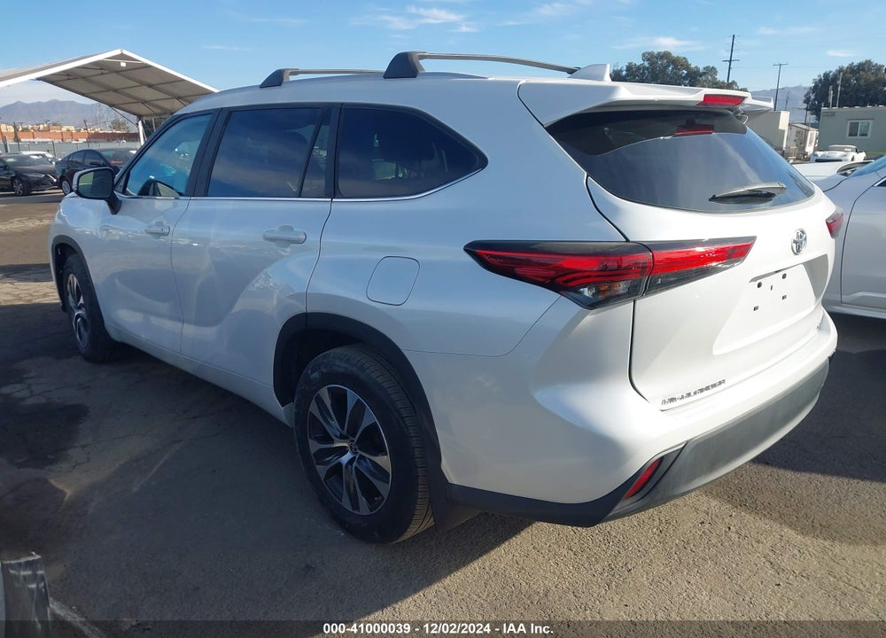 2023 TOYOTA HIGHLANDER XLE VIN: 5TDKDRAH9PS005632