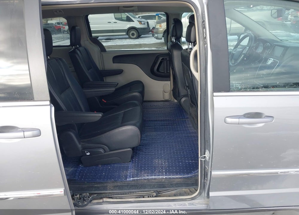 2016 CHRYSLER TOWN & COUNTRY TOURING VIN: 2C4RC1BG2GR245185