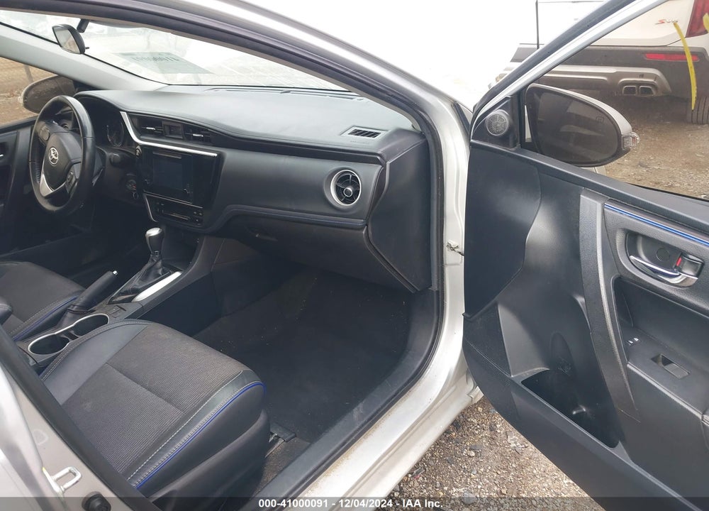 2018 TOYOTA COROLLA SE VIN: 2T1BURHE6JC071227