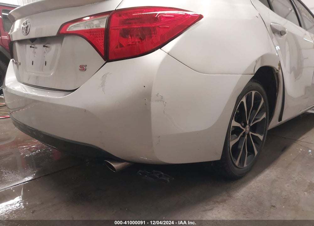 2018 TOYOTA COROLLA SE VIN: 2T1BURHE6JC071227