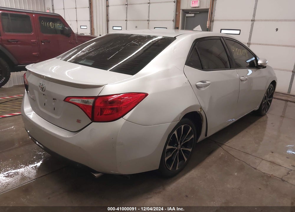 2018 TOYOTA COROLLA SE VIN: 2T1BURHE6JC071227