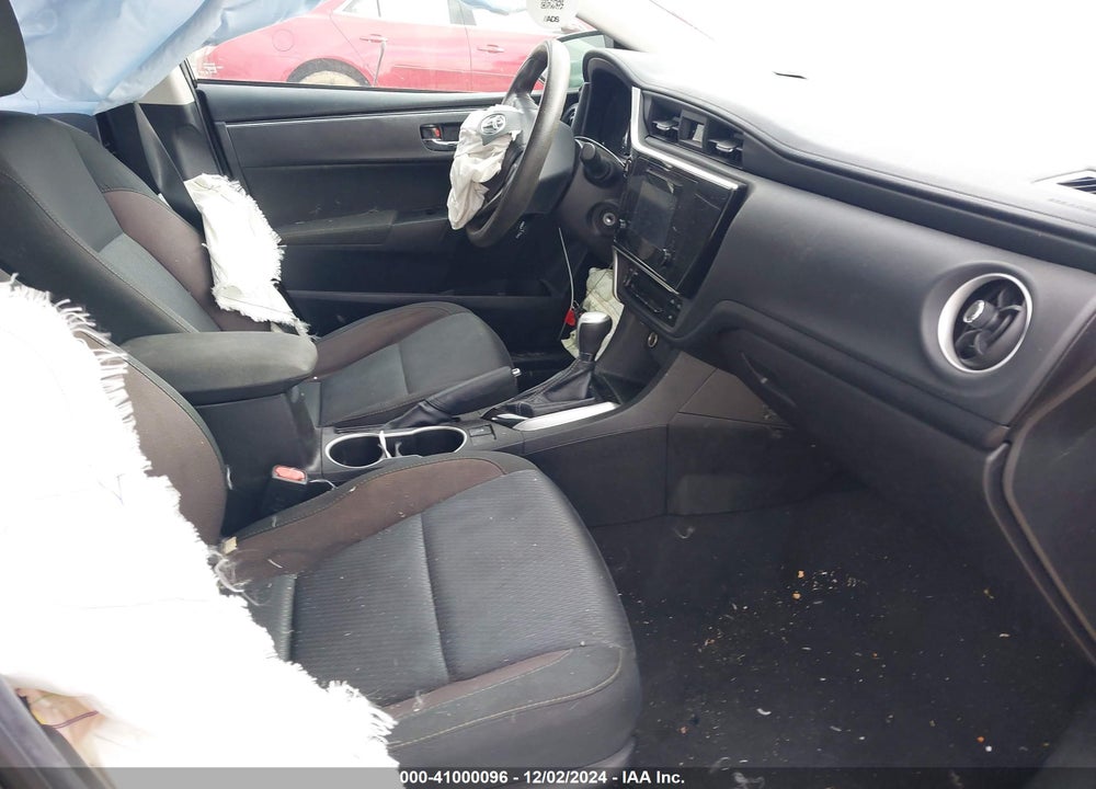 2019 TOYOTA COROLLA LE VIN: 5YFBURHE0KP935089