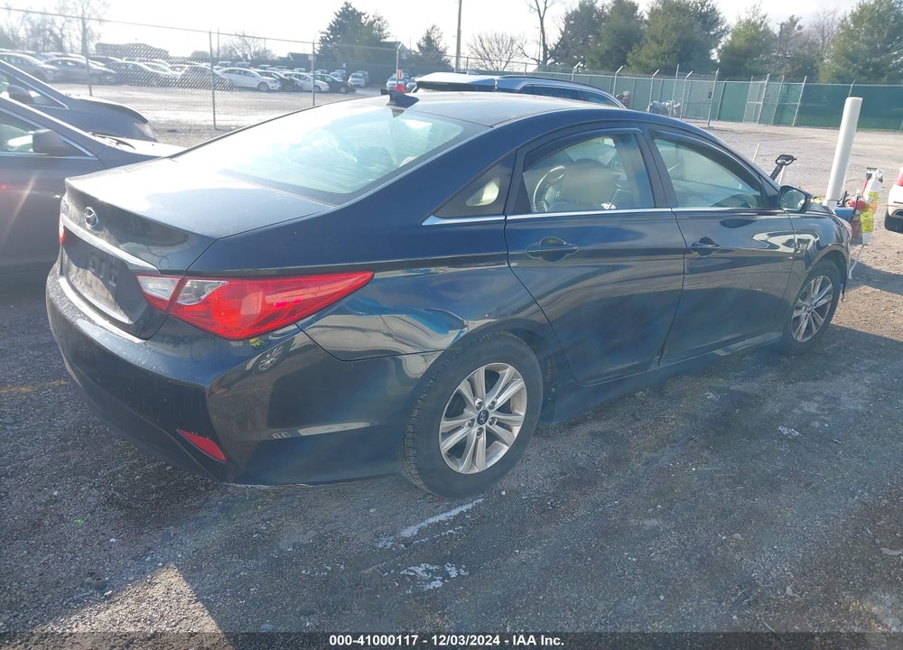 2014 HYUNDAI SONATA VIN: 5NPEB4AC0EH938493
