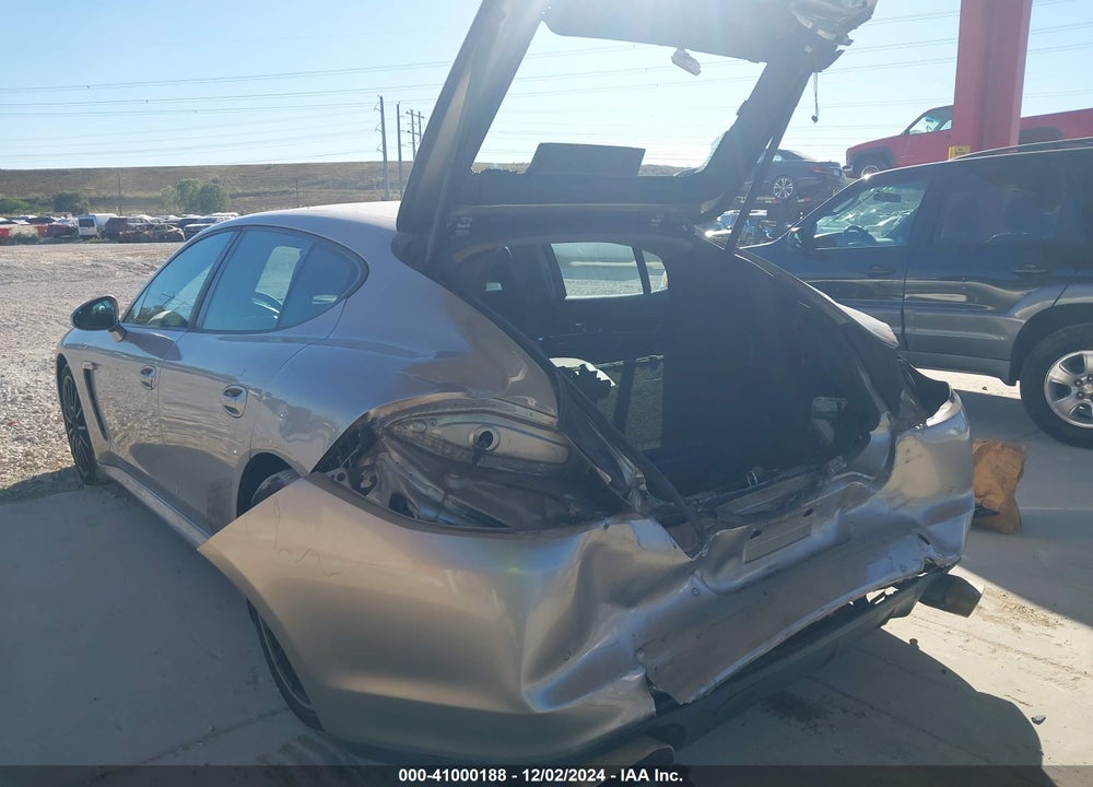 2011 PORSCHE PANAMERA 2/4 VIN: WP0AA2A7XBL019892