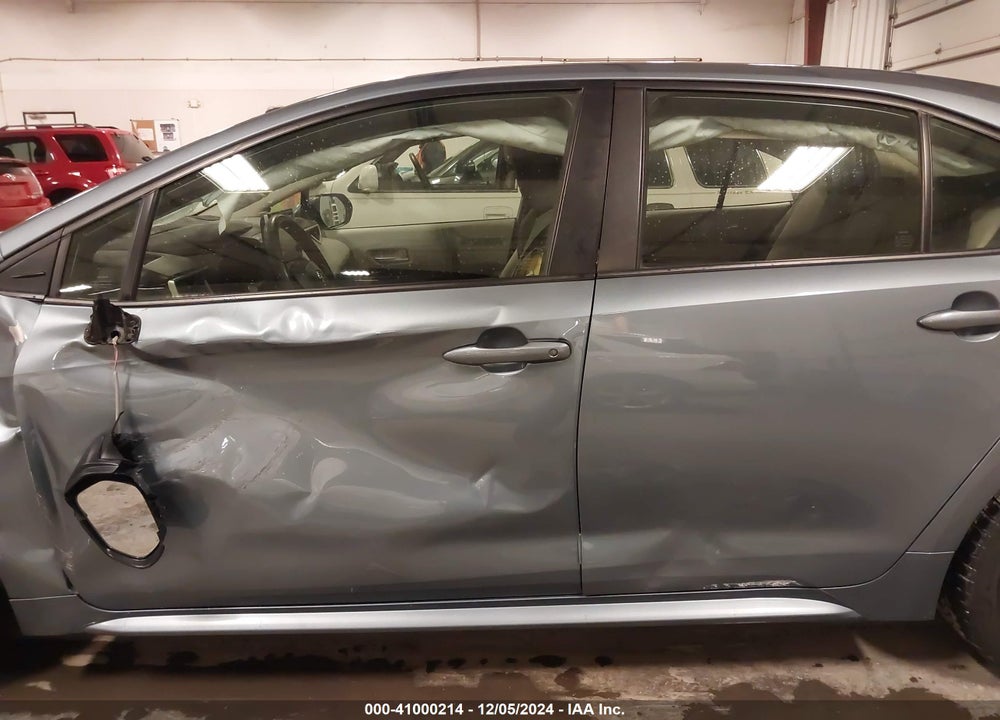 2021 TOYOTA COROLLA LE VIN: JTDEPMAE9MJ134069