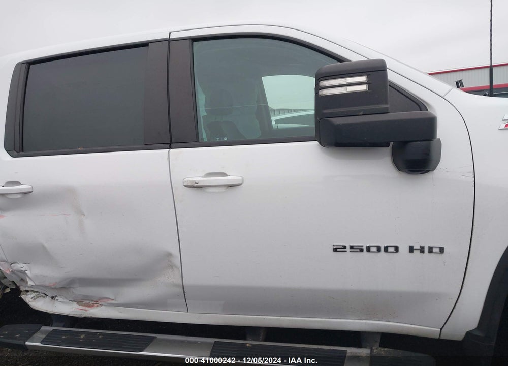 2020 CHEVROLET SILVERADO 2500HD 4WD  LONG BED LT/4WD  STANDARD BED LT VIN: 1GC4YNE76LF230723