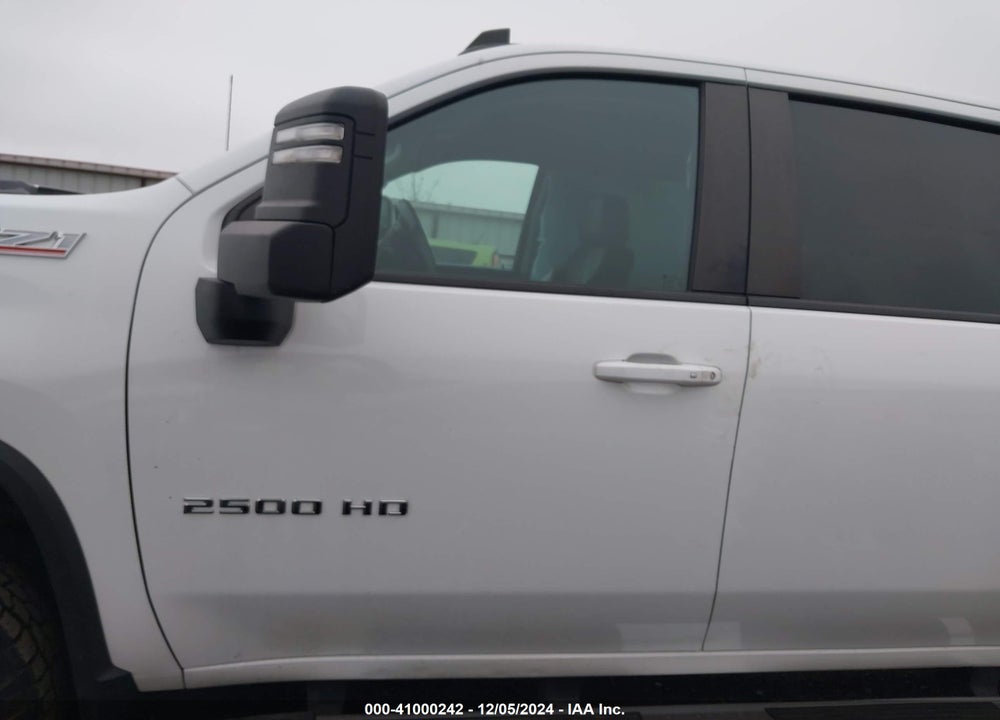 2020 CHEVROLET SILVERADO 2500HD 4WD  LONG BED LT/4WD  STANDARD BED LT VIN: 1GC4YNE76LF230723