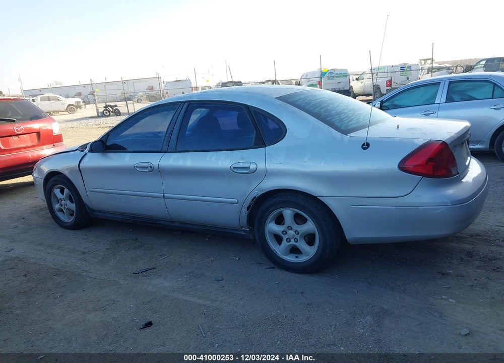 2000 FORD TAURUS SES VIN: 1FAFP55U0YG255769