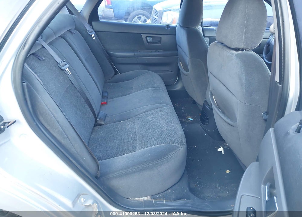 2000 FORD TAURUS SES VIN: 1FAFP55U0YG255769
