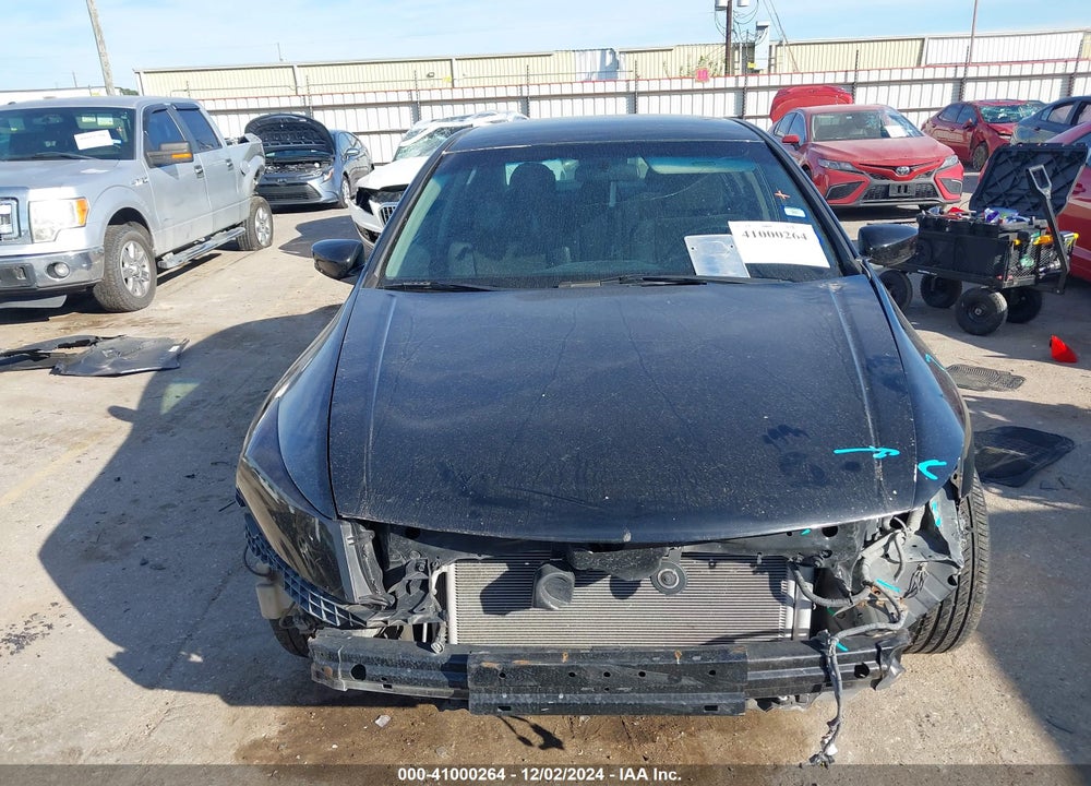 2011 HONDA ACCORD VIN: 1HGCP2F68BA098371