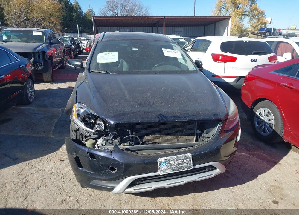 2017 VOLVO XC60 T5 DYNAMIC VIN: YV440MDR0H2060472