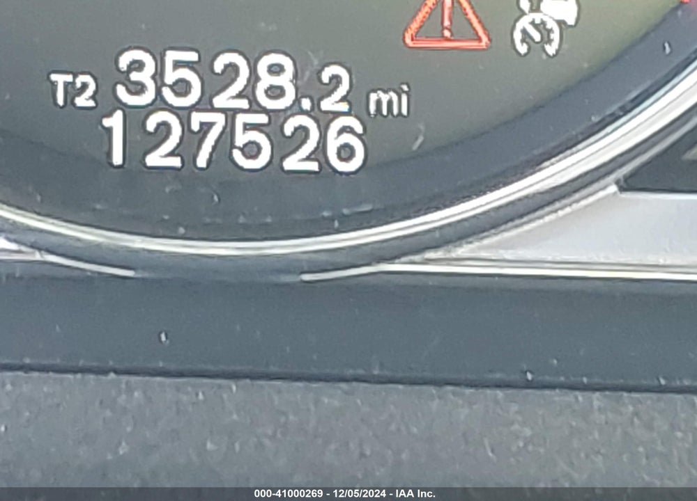 2017 VOLVO XC60 T5 DYNAMIC VIN: YV440MDR0H2060472