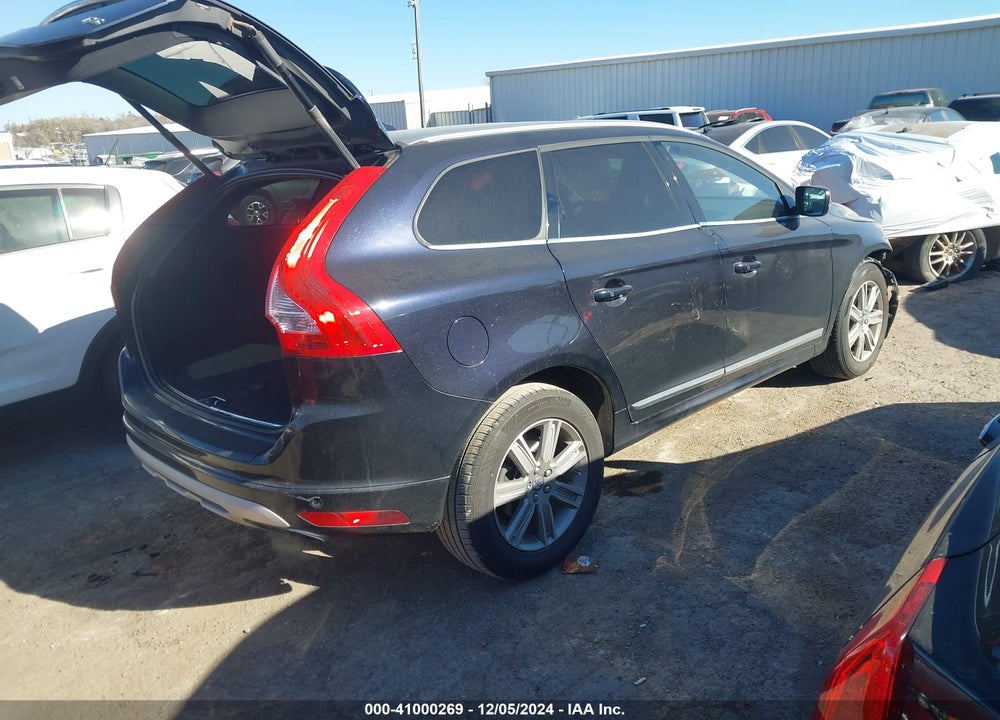2017 VOLVO XC60 T5 DYNAMIC VIN: YV440MDR0H2060472
