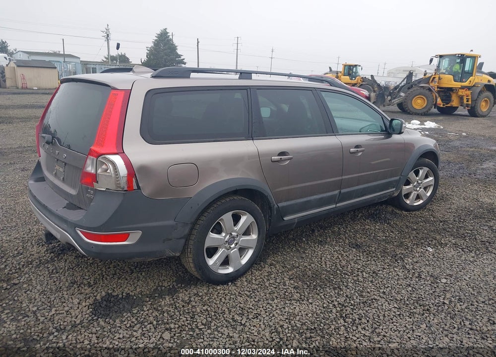 2009 VOLVO XC70 VIN: YV4BZ992891057638