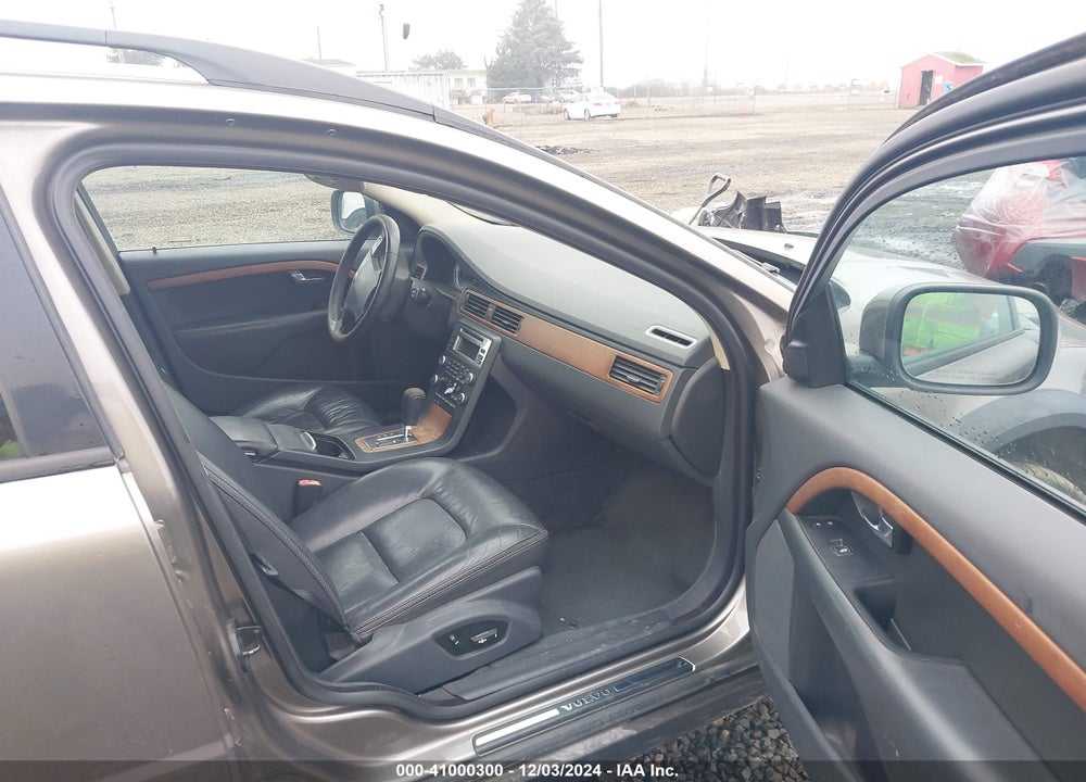 2009 VOLVO XC70 VIN: YV4BZ992891057638