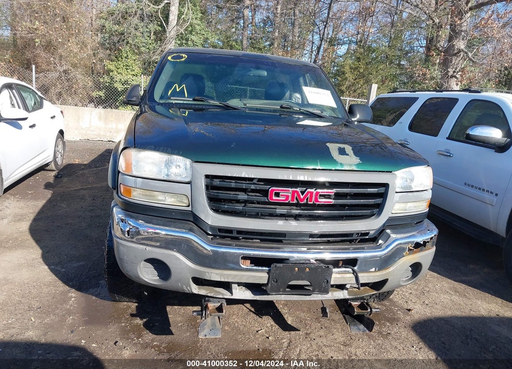 2005 GMC SIERRA 2500HD WORK TRUCK VIN: 1GTHK24UX5E330602