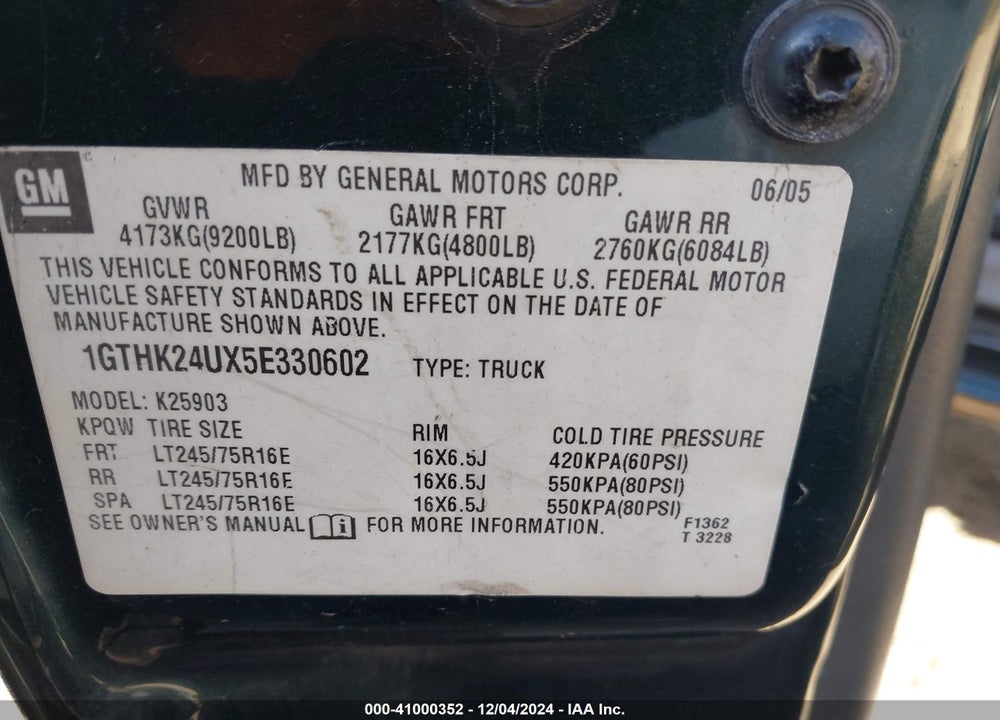 2005 GMC SIERRA 2500HD WORK TRUCK VIN: 1GTHK24UX5E330602