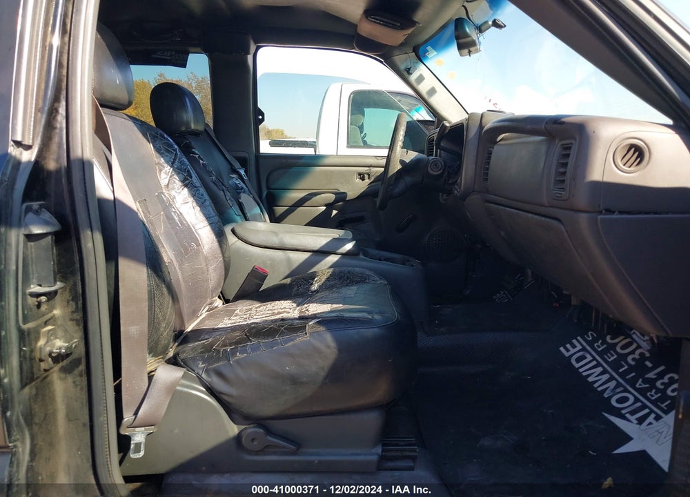2003 CHEVROLET SILVERADO 1500 WORK TRUCK VIN: 2GCEC19X731356716
