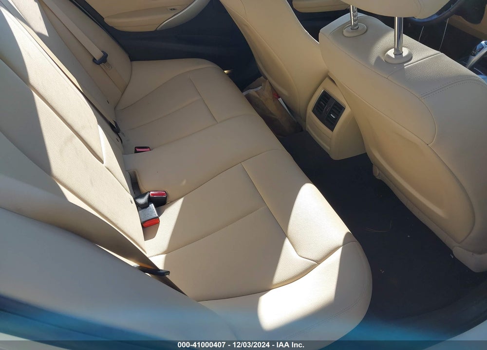 2017 BMW 320I XDRIVE VIN: WBA8E5G53HNU41409