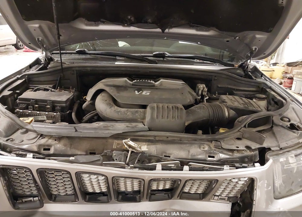2015 JEEP GRAND CHEROKEE ALTITUDE VIN: 1C4RJFAG2FC933652