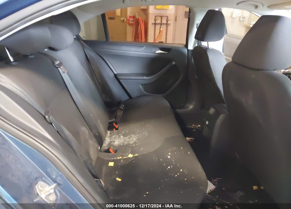 2015 VOLKSWAGEN JETTA 2.0L S VIN: 3VW1K7AJ2FM298729