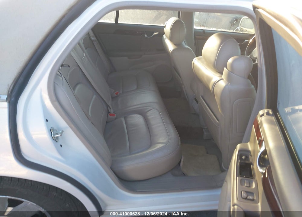 2004 CADILLAC DEVILLE DTS VIN: 1G6KF57974U191572