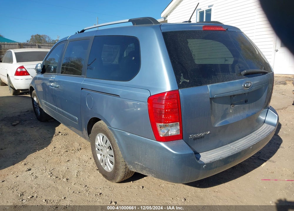 2011 KIA SEDONA LX VIN: KNDMG4C73B6370274