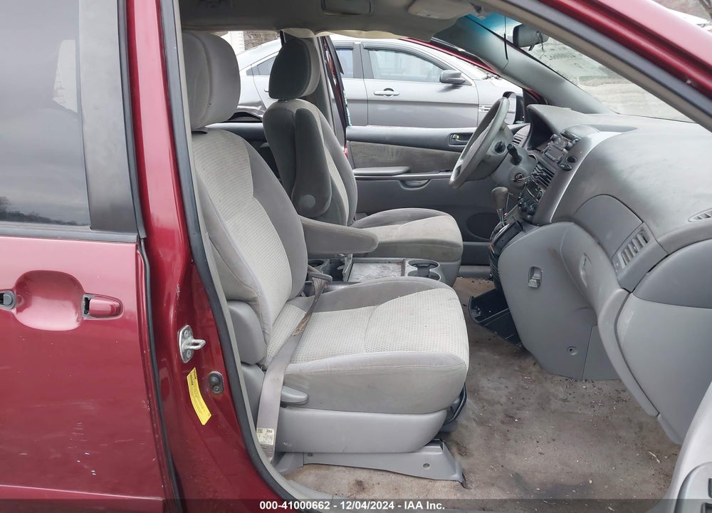2009 TOYOTA SIENNA LE VIN: 5TDZK23C49S275853