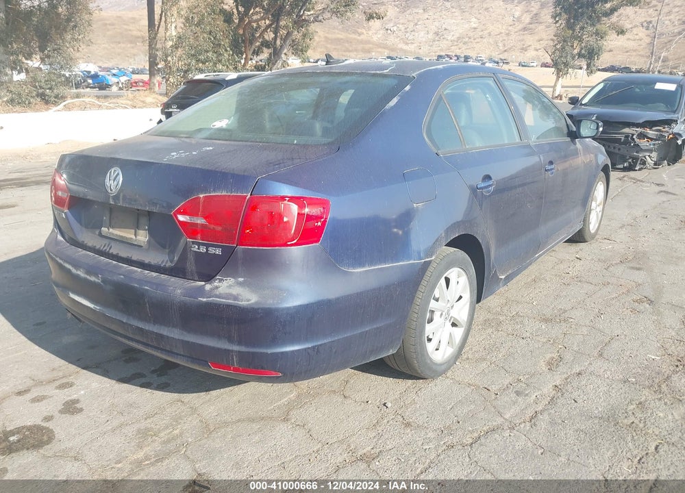 2011 VOLKSWAGEN JETTA 2.5L SE VIN: 3VWDZ7AJ2BM015314