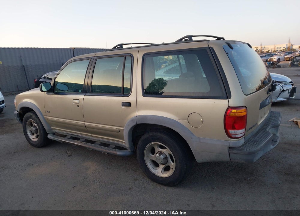 2001 FORD EXPLORER XLS VIN: 1FMDU62EX1ZA13347