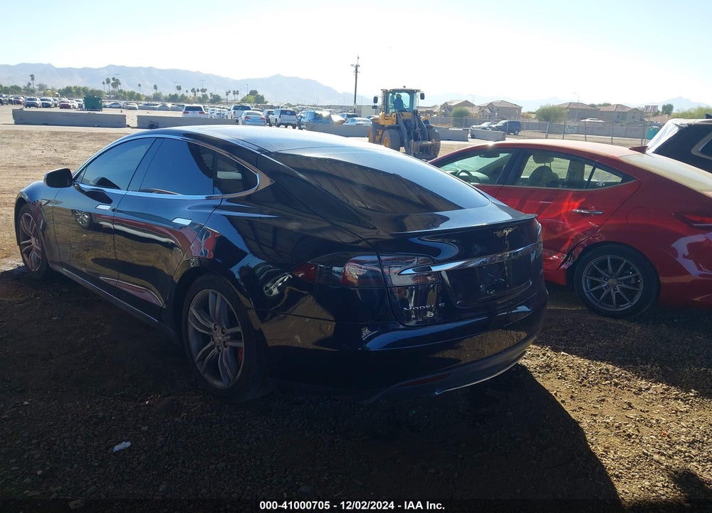 2014 TESLA MODEL S VIN: 5YJSA1H13EFP45357