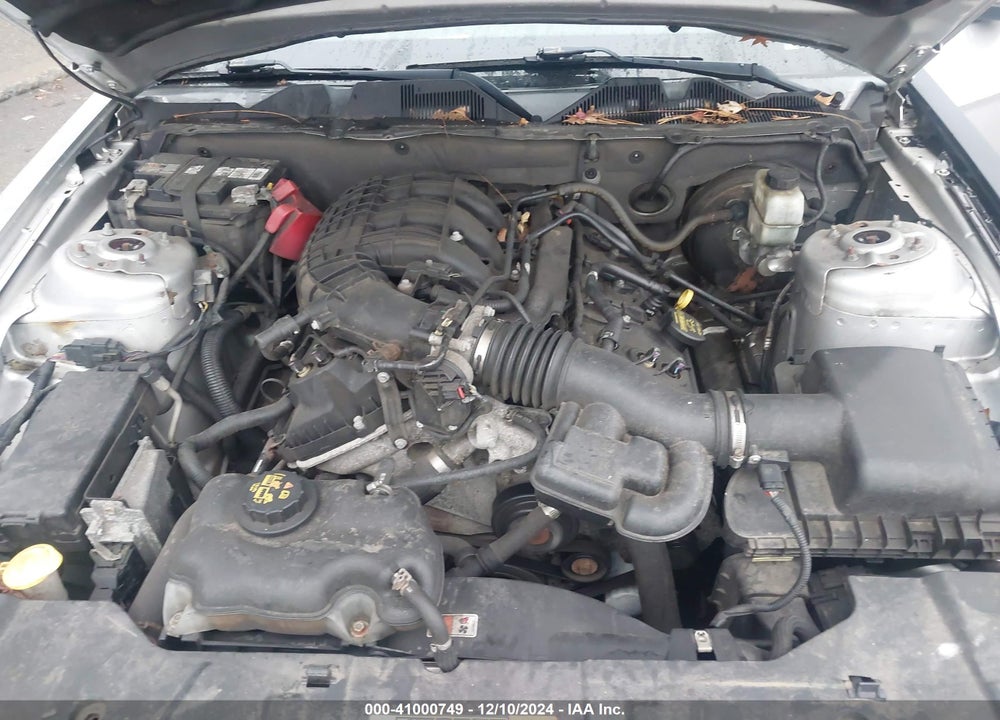 2013 FORD MUSTANG V6 PREMIUM VIN: 1ZVBP8AM2D5268056