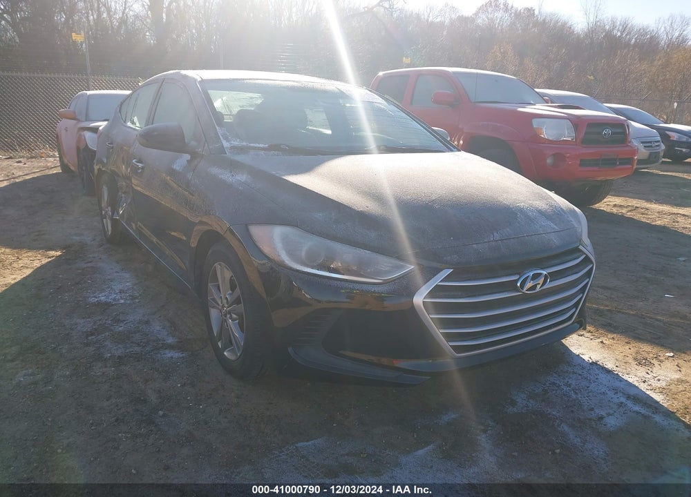 2017 HYUNDAI ELANTRA SE VIN: 5NPD84LFXHH150763
