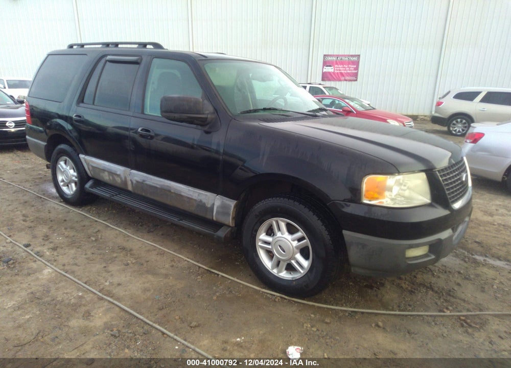 2005 FORD EXPEDITION XLT VIN: 1FMPU15505LA39010