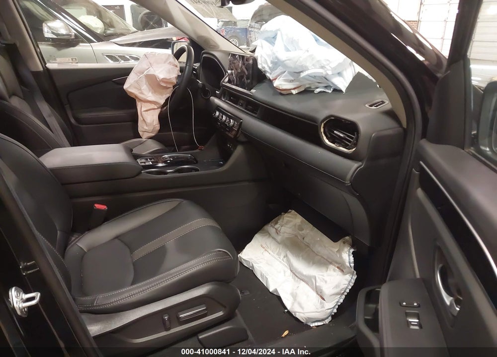 2025 HONDA PILOT TOURING VIN: 5FNYG1H77SB023947