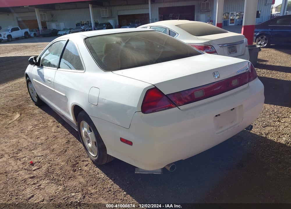 2001 HONDA ACCORD 3.0 LX VIN: 1HGCG22441A026070