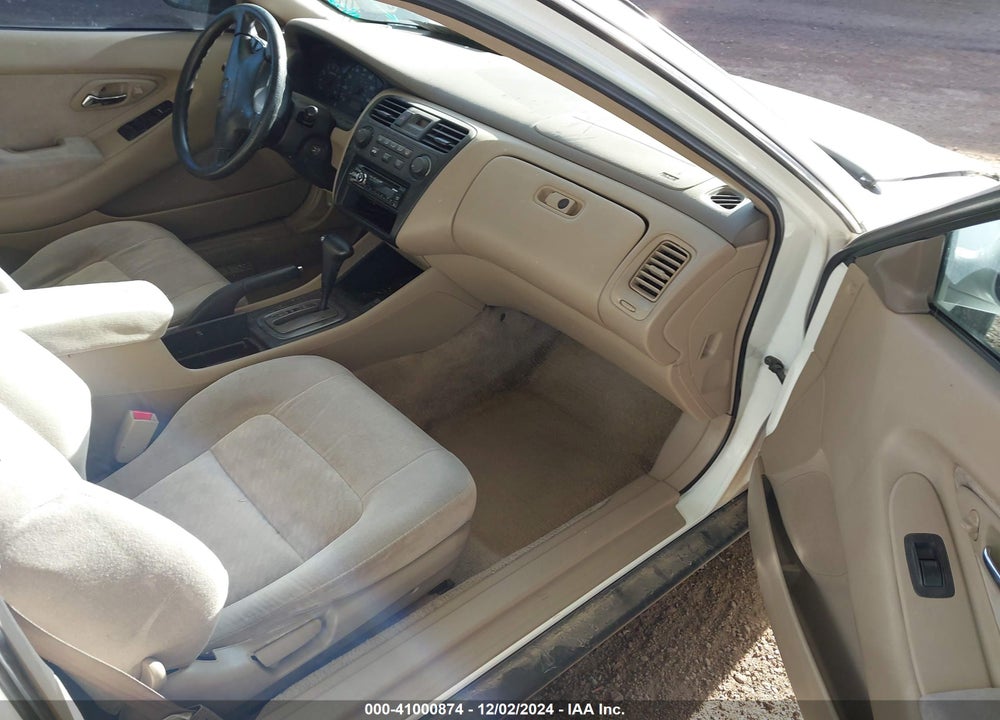 2001 HONDA ACCORD 3.0 LX VIN: 1HGCG22441A026070