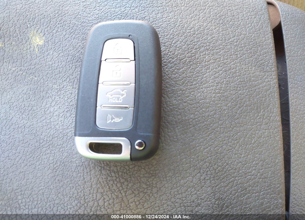2012 HYUNDAI SONATA HYBRID VIN: KMHEC4A44CA028383