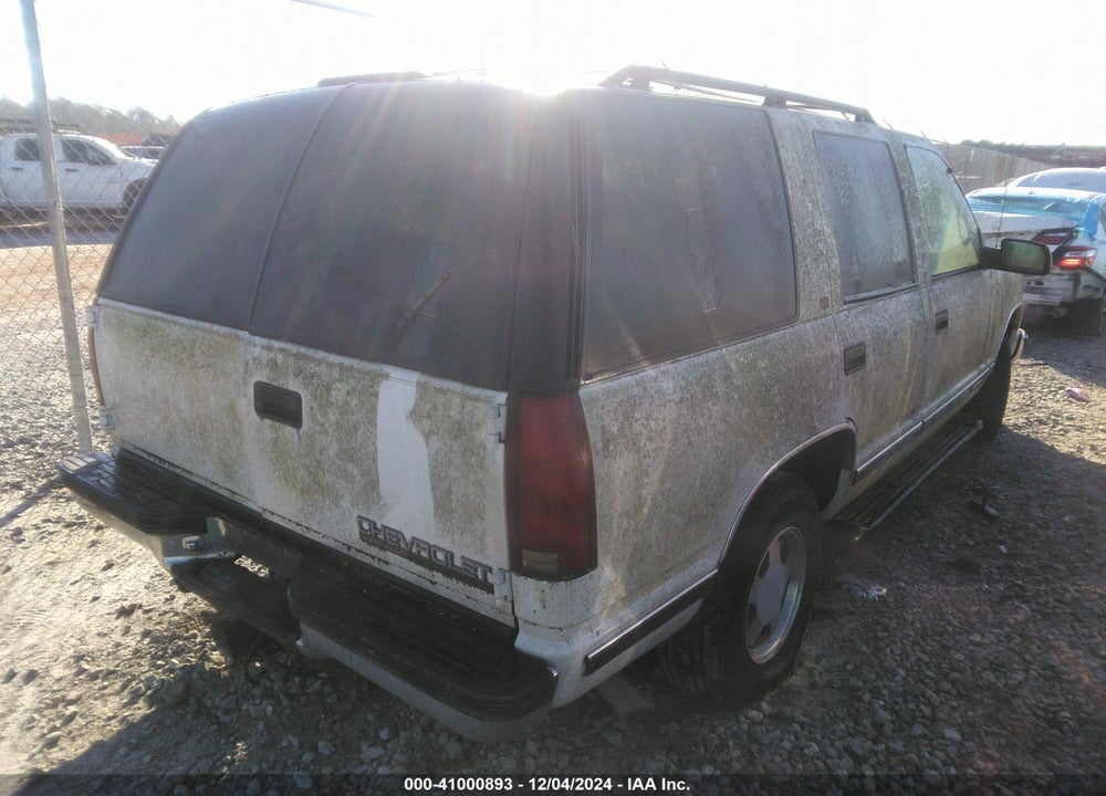 1999 CHEVROLET TAHOE LS VIN: 1GNEC13R7XJ525551
