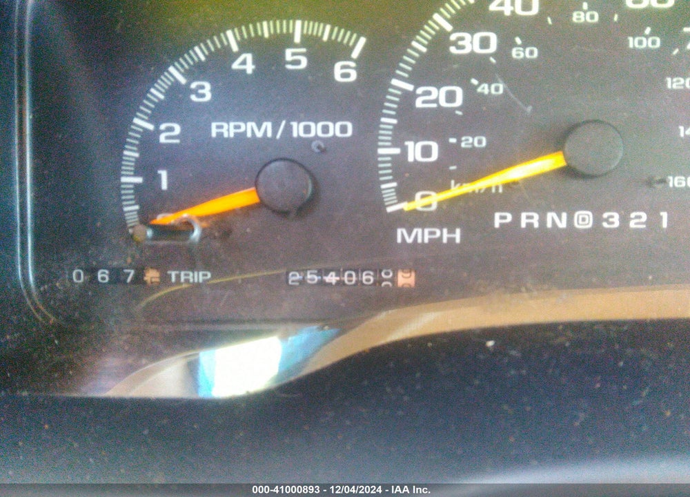 1999 CHEVROLET TAHOE LS VIN: 1GNEC13R7XJ525551