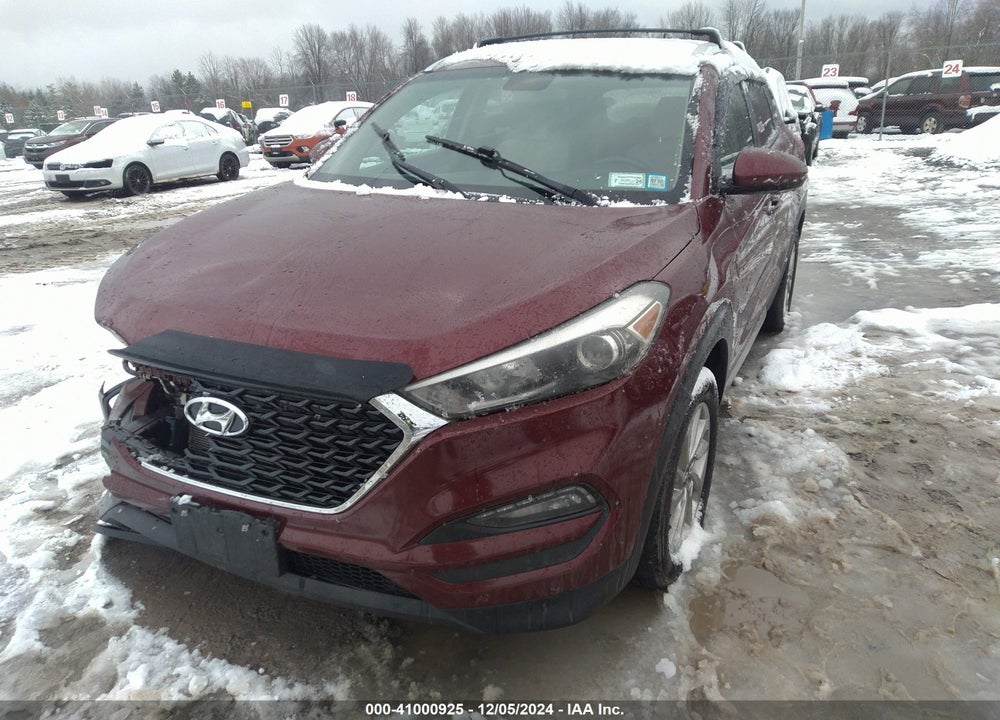 2017 HYUNDAI TUCSON SE VIN: KM8J3CA47HU302254