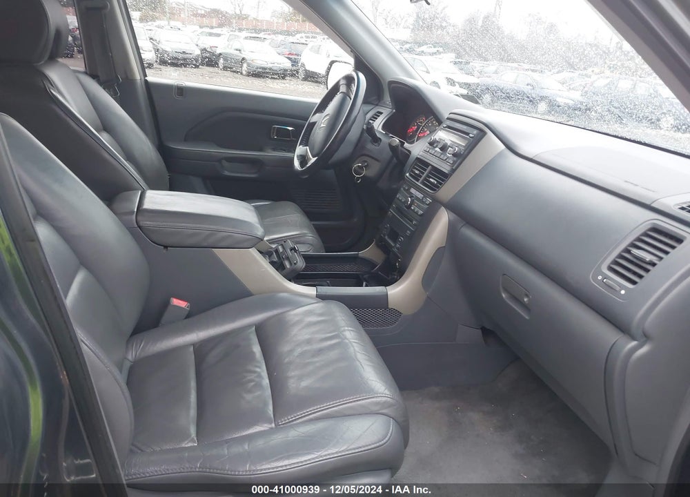 2006 HONDA PILOT EX-L VIN: 2HKYF186X6H519696