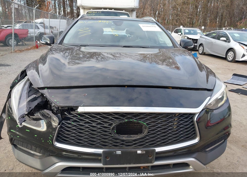 2017 INFINITI QX30 PREMIUM VIN: SJKCH5CR6HA023928