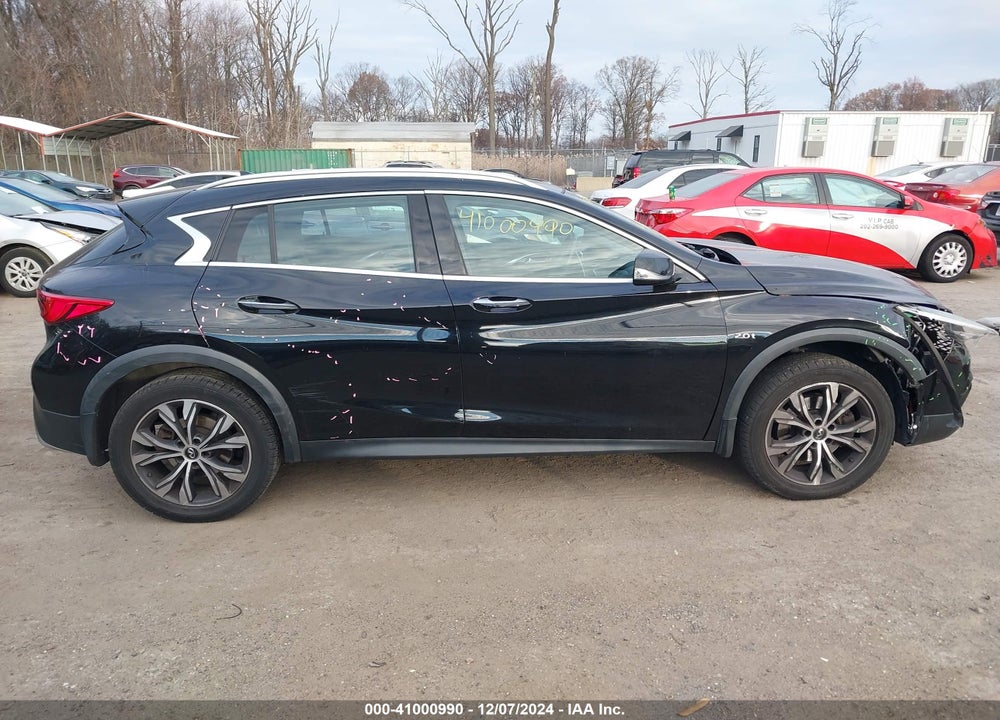 2017 INFINITI QX30 PREMIUM VIN: SJKCH5CR6HA023928