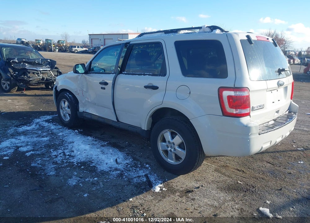 2010 FORD ESCAPE XLT VIN: 1FMCU0D70AKC88676