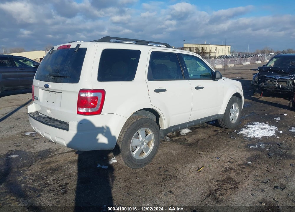 2010 FORD ESCAPE XLT VIN: 1FMCU0D70AKC88676