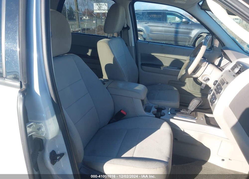 2010 FORD ESCAPE XLT VIN: 1FMCU0D70AKC88676