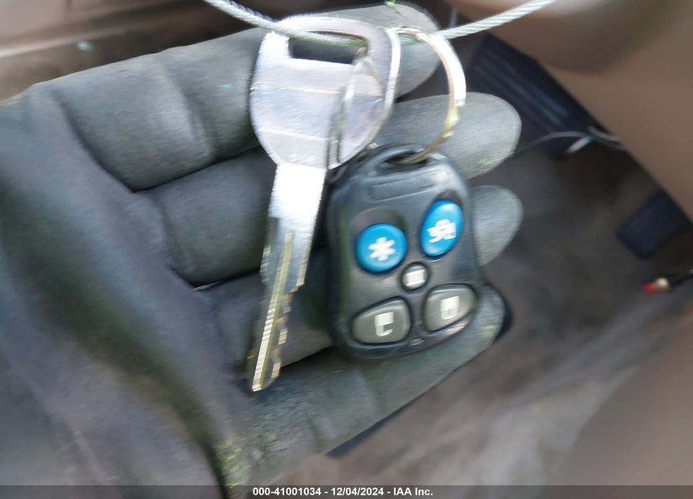 1996 HONDA ACCORD EX VIN: 1HGCD5661TA153206